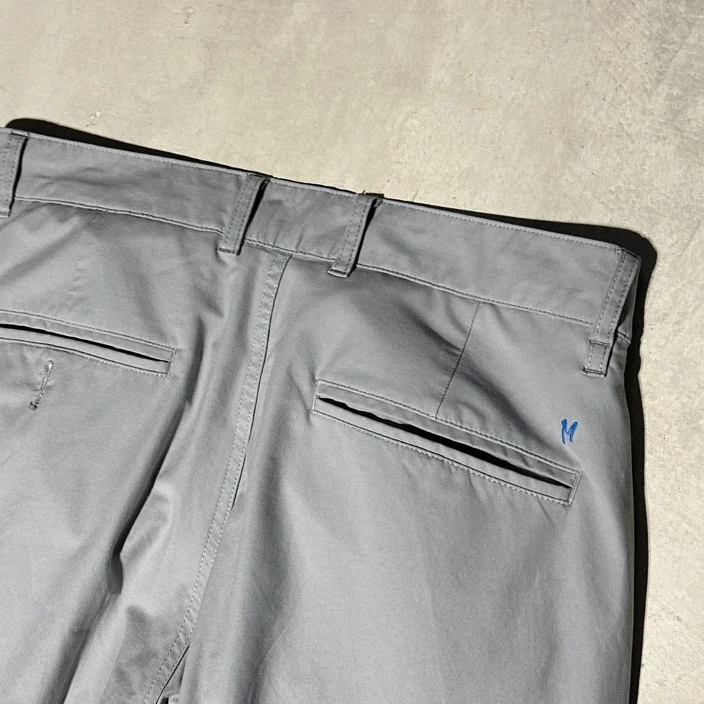 Mugsy Pants Men's Jacks Golf Gray Performance Tech Chino Size 36x30 Actual 36x32 - Picture 9 of 10